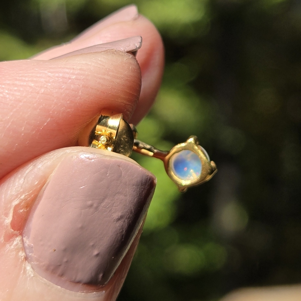 Opal 1k Natural Floral Gold Earrings - Picture 9 of 9